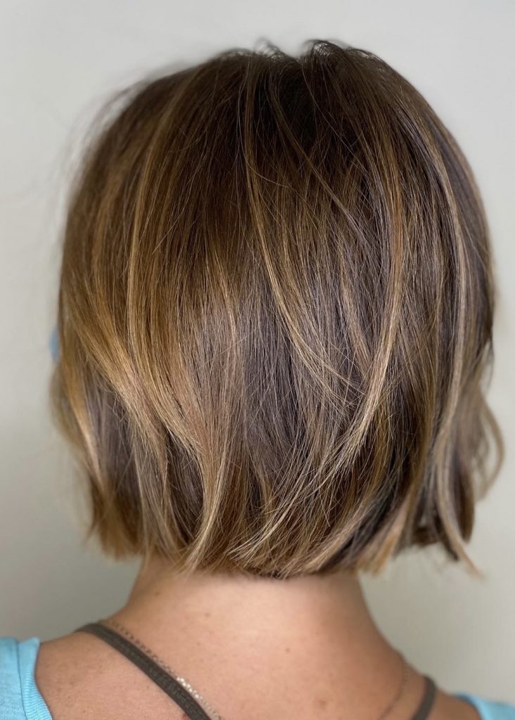 YNES HAIRSTYLE CHEVEUX CARRE BOB MECHES MIEL BLONDE CHATIN COLORATION BRONDE COUPE ONDULE WAVY (2)