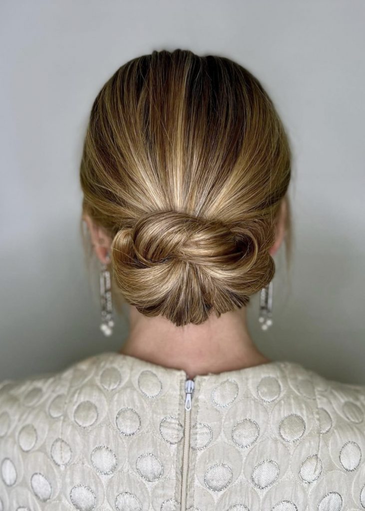 YNES HAIRSTYLE COIFFURE EVENEMENT, CHIGNON, MARIAGE BRONDE BLONDE
